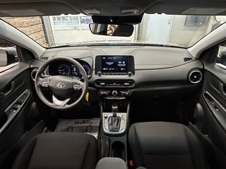2023 Hyundai Kona Essential, JAMAIS ACCIDENTÉ, AWD, 2 SET DE PNEUS in Mirabel, Quebec - 3 - w320h240px