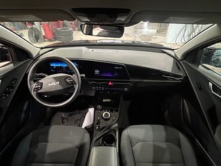 2023 Kia Niro EV Premium, JAMAIS ACCIDENTÉ,8 PNEUS,407 KM AUTONOMIE in Mirabel, Quebec - 4 - w320h240px