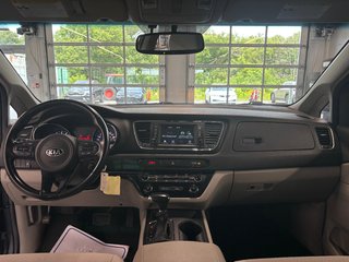 Kia Sedona LX, JAMAIS ACCIDENTÉ, 8 PASSAGERS, CAM DE RECUL 2018 à Mirabel, Québec - 3 - w320h240px