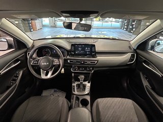 Kia Seltos LX, JAMAIS ACCIDENTÉ, SIÈGES CHAUFFANTS, MAGS, 2023 à Mirabel, Québec - 3 - w320h240px