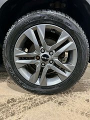 Kia Seltos LX, AWD, SIÈGES CHAUFFANTS, MAGS 2023 à Mirabel, Québec - 6 - w320h240px