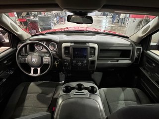 2021 Ram 1500 Classic Express, 8 PNEUS, JAMAIS ACCIDENTÉ, V6 in Mirabel, Quebec - 3 - w320h240px