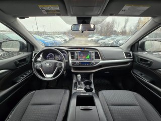 Toyota Highlander LE, JAMAIS ACCIDENTÉ, 8 PASSAGERS, AWD 2017 à Mirabel, Québec - 3 - w320h240px