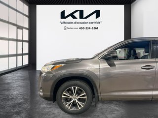 Toyota Highlander LE, JAMAIS ACCIDENTÉ, 8 PASSAGERS, AWD 2017 à Mirabel, Québec - 6 - w320h240px