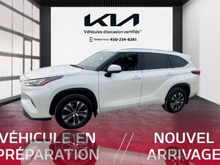 2021  Highlander XLE, JAMAIS ACCIDENTÉ, 8 PNEUS, CUIR, TOIT in Mirabel, Quebec - 4 - w320h240px