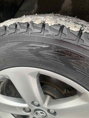 Toyota RAV4 XLE, JAMAIS ACCIDENTÉ, TOIT, AWD, PNEUS D'HIVER 2015 à Mirabel, Québec - 5 - w320h240px