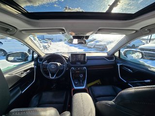 Toyota RAV4 Trail, 8 PNEUS, AWD, TOIT OUVRANT, CUIR, MAGS 2019 à Mirabel, Québec - 5 - w320h240px