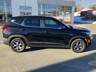 2022 Kia Sportage LX | Cam | USB | HtdSeats | Warranty to 2026 in Amherst, Nova Scotia - 2 - w320h240px