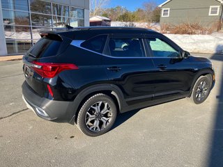 2022 Kia Sportage LX | Cam | USB | HtdSeats | Warranty to 2026 in Amherst, Nova Scotia - 3 - w320h240px