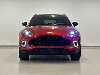 Aston Martin DBX  2021