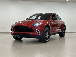 Aston Martin DBX  2021