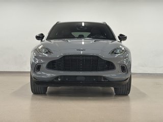 Aston Martin DBX  2021