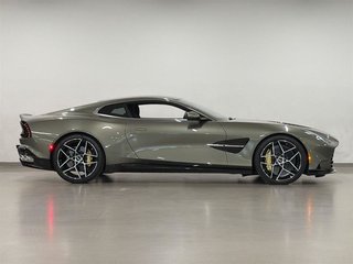 Aston Martin Vanquish  2025