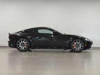 2020 Aston Martin Vantage (2)