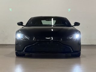 Aston Martin Vantage (2)  2020