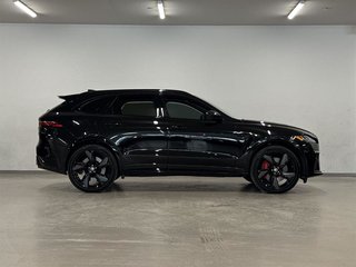 Jaguar F-PACE P 550 SVR 2024
