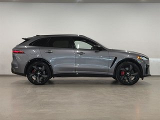 Jaguar F-PACE P 550 SVR 2024