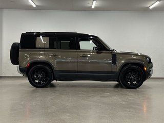 2023  Defender 110 P300 S (2)