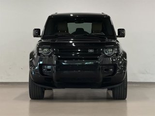 2025  Defender 110 P400 X-Dynamic SE