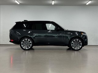 2023  NEW RANGE ROVER P530 SE SWB