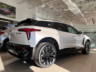 2025 Chevrolet Blazer EV in Saint-Eustache, Quebec - 2 - w320h240px