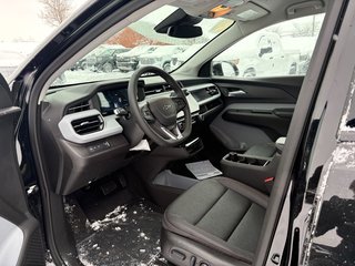 2027 Chevrolet Bolt EV in Saint-Eustache, Quebec - 7 - w320h240px