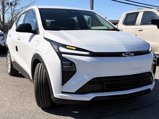 2027 Chevrolet Bolt in Saint-Eustache, Quebec - 2 - w320h240px