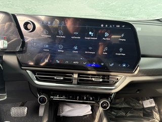 Chevrolet Equinox EV  2026 à Saint-Eustache, Québec - 9 - w320h240px