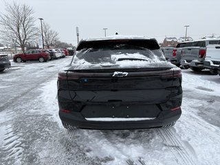 2026 Chevrolet Equinox EV in Saint-Eustache, Quebec - 4 - w320h240px