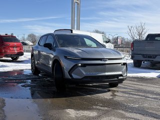 Chevrolet Equinox EV  2026 à Saint-Eustache, Québec - 2 - w320h240px
