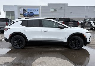 Chevrolet Equinox EV  2026 à Saint-Eustache, Québec - 2 - w320h240px