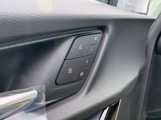 Chevrolet Equinox  2026 à Saint-Eustache, Québec - 14 - w320h240px