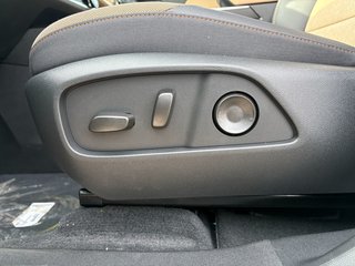 Chevrolet Equinox  2026 à Saint-Eustache, Québec - 16 - w320h240px