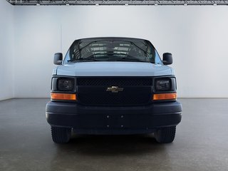 2016 Chevrolet Express Cargo Van in Saint-Eustache, Quebec - 2 - w320h240px