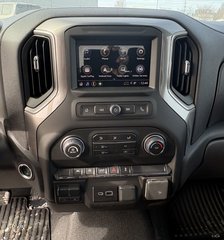 2025 Chevrolet Silverado 1500 in Saint-Eustache, Quebec - 12 - w320h240px