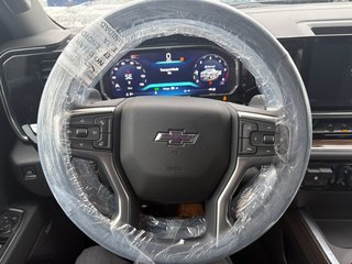 2025 Chevrolet Silverado 1500 in Saint-Eustache, Quebec - 10 - w320h240px