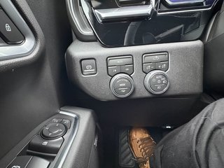 Chevrolet Silverado 1500  2026 à Saint-Eustache, Québec - 11 - w320h240px