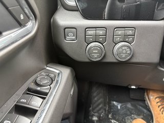2026 Chevrolet Silverado 1500 in Saint-Eustache, Quebec - 10 - w320h240px