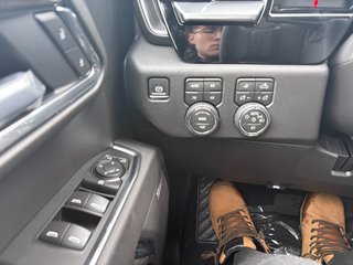 Chevrolet Silverado 1500  2026 à Saint-Eustache, Québec - 9 - w320h240px