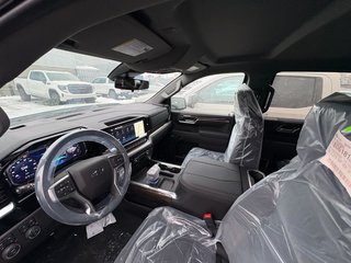 2026 Chevrolet Silverado 1500 in Saint-Eustache, Quebec - 14 - w320h240px