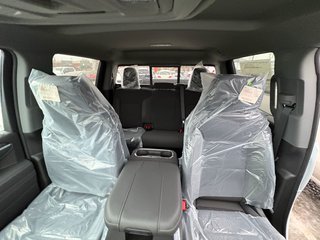 2026 Chevrolet Silverado 1500 in Saint-Eustache, Quebec - 16 - w320h240px