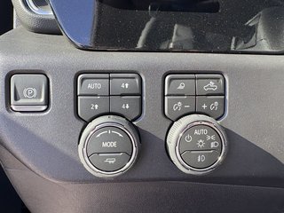 2026 Chevrolet Silverado 1500 in Saint-Eustache, Quebec - 8 - w320h240px