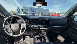 Chevrolet Silverado 1500  2026 à Saint-Eustache, Québec - 12 - w320h240px