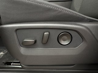 2026 Chevrolet Silverado 1500 in Saint-Eustache, Quebec - 12 - w320h240px