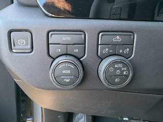 2026 Chevrolet Silverado 1500 in Saint-Eustache, Quebec - 10 - w320h240px