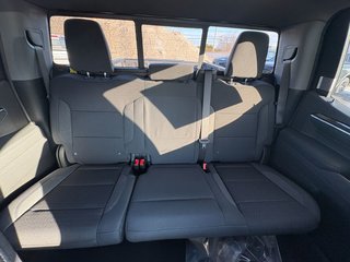 2026 Chevrolet Silverado 1500 in Saint-Eustache, Quebec - 16 - w320h240px