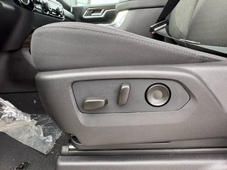 Chevrolet Silverado 2500 HD  2026 à Saint-Eustache, Québec - 16 - w320h240px