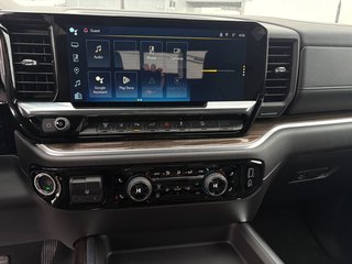 Chevrolet Silverado 2500 HD  2026 à Saint-Eustache, Québec - 10 - w320h240px