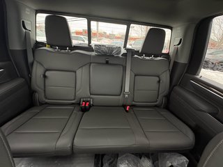 Chevrolet Silverado 2500 HD  2026 à Saint-Eustache, Québec - 18 - w320h240px