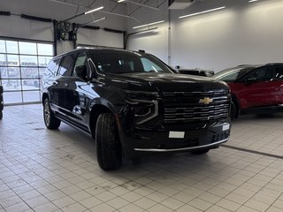 Chevrolet Suburban  2026 à Saint-Eustache, Québec - 2 - w320h240px